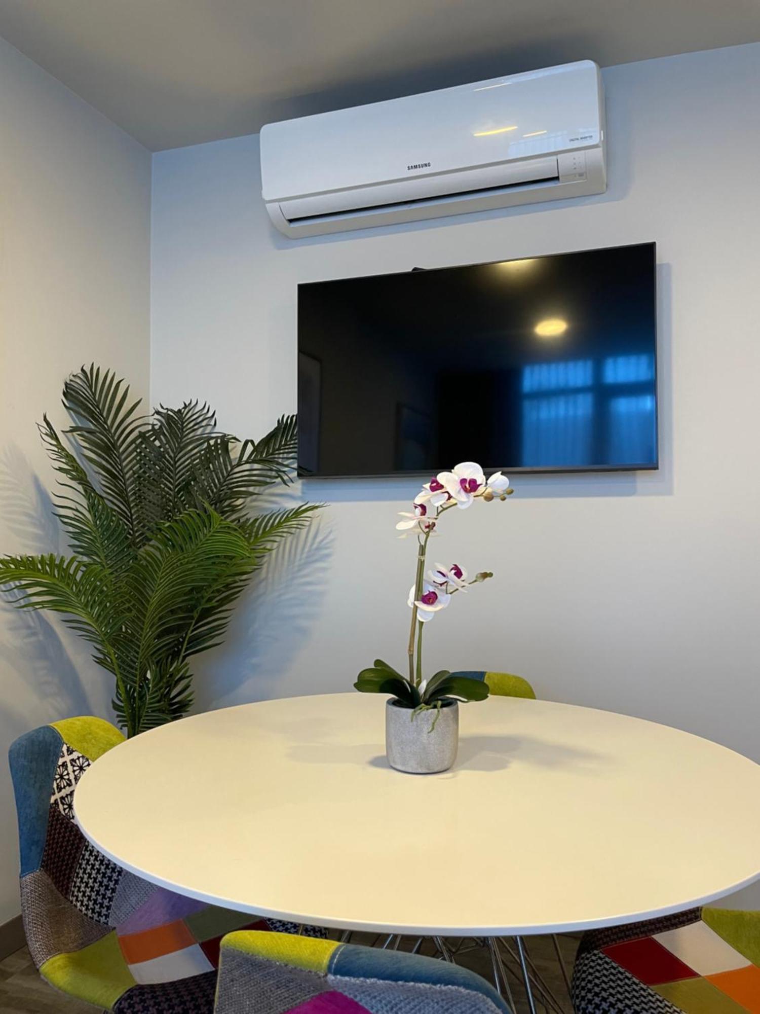 Cozy Apartment With Terrace, Sj Cosmopolitan Tower #402 San Jose  Luaran gambar